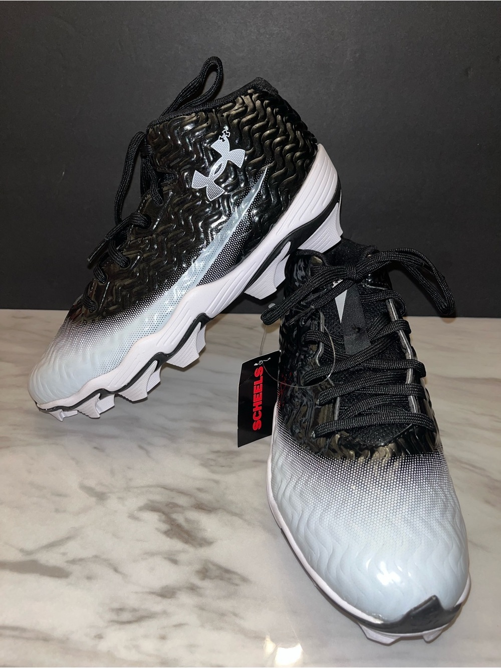 New Under Armour Baseball Cleats Black White M 7 W 8.5 Y 7 No Box